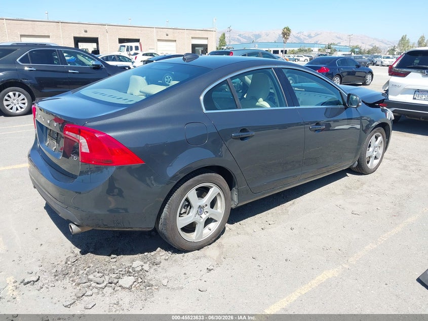 2013 Volvo S60 VIN YV1612FS6D2185848 IAAI salvage auction — FRONT END, Salvage (California), sold $1,300 on 2026-08-10 (photo 4)