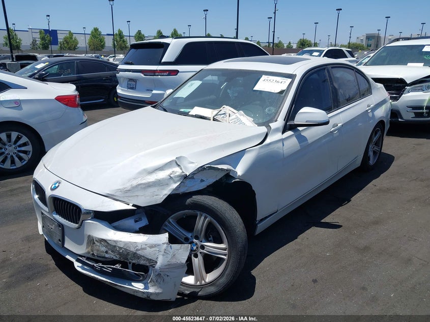 2014 BMW 3er VIN WBA3C1C59EK107025 IAAI salvage auction — LEFT FRONT, Salvage Title, sold $700 on 2026-07-17 (photo 6)