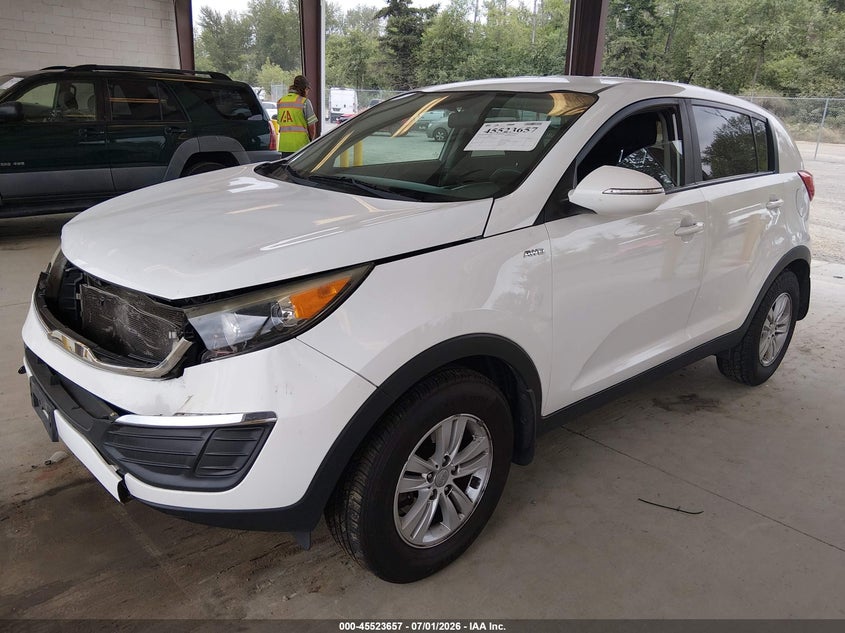 2011 Kia Sportage VIN KNDPBCA28B7077638 IAAI salvage auction — FRONT END, Salvage Title, sold $2,000 on 2026-07-22 (photo 2)