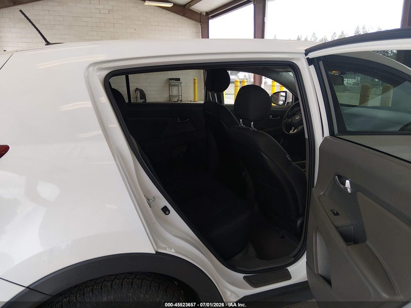 2011 Kia Sportage VIN KNDPBCA28B7077638 IAAI salvage auction — FRONT END, Salvage Title, sold $2,000 on 2026-07-22 (photo 8)
