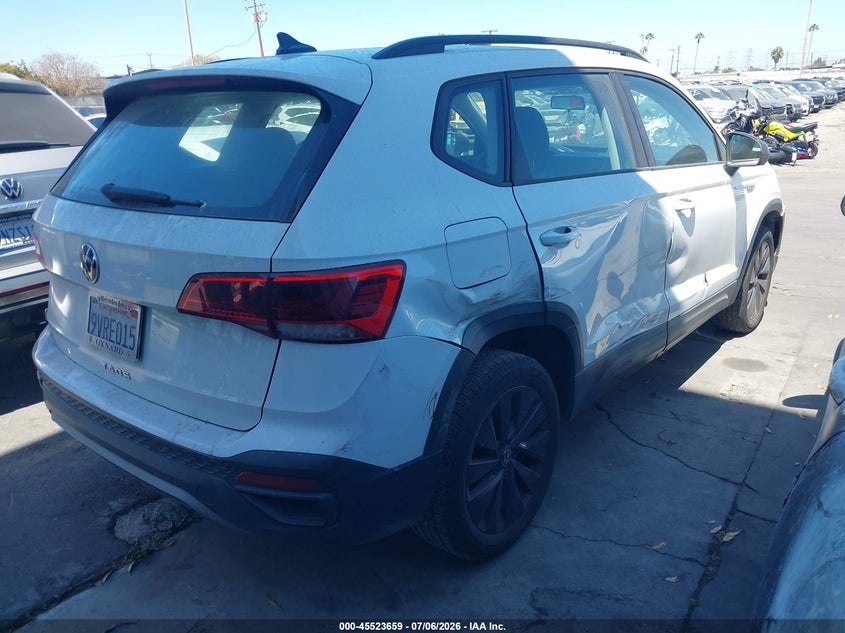 2022 Volkswagen Taos VIN 3VVCX7B25NM084533 IAAI salvage auction — SIDE, Salvage Title, sold $2,800 on 2026-07-25 (photo 4)