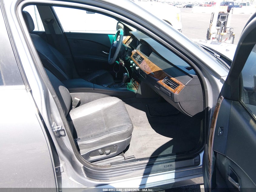2007 BMW 5 series VIN WBANE53537CY07131 IAAI salvage auction — UNKNOWN, Salvage (Nevada), sold $100 on 2026-07-24 (photo 5)