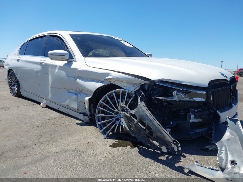 2022 BMW 7er VIN WBA7U2C08NCG91195 IAAI salvage auction — RIGHT FRONT, Salvage Title, sold $10,000 on 2026-08-26 (photo 6)