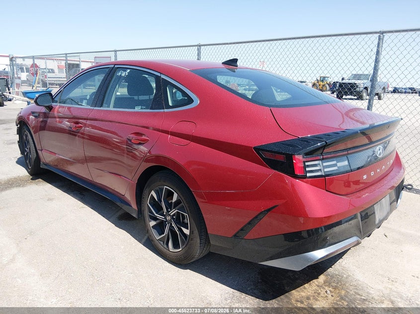 2025 Hyundai Sonata VIN KMHL64JA8SA464088 IAAI salvage auction — FRONT END, Salvage Title, sold $8,300 on 2026-08-19 (photo 3)