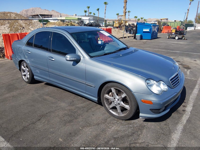 2007 Mercedes-benz C class VIN WDBRF52H07F864588 IAAI salvage auction — SIDE, Salvage (Nevada), sold $450 on 2026-07-15 (photo 1)