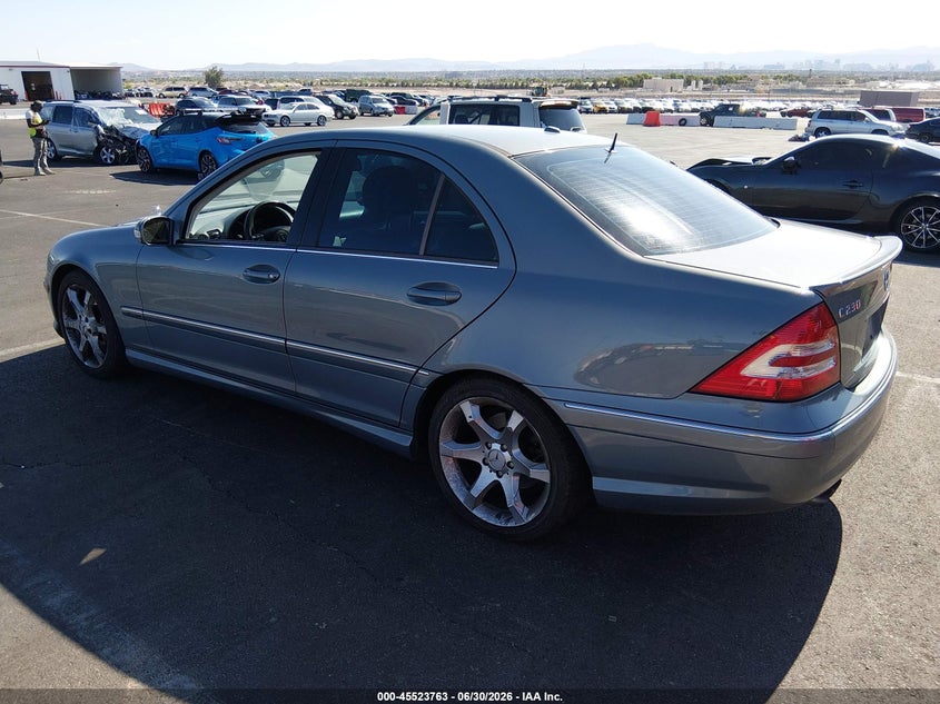 2007 Mercedes-benz C class VIN WDBRF52H07F864588 IAAI salvage auction — SIDE, Salvage (Nevada), sold $450 on 2026-07-15 (photo 3)