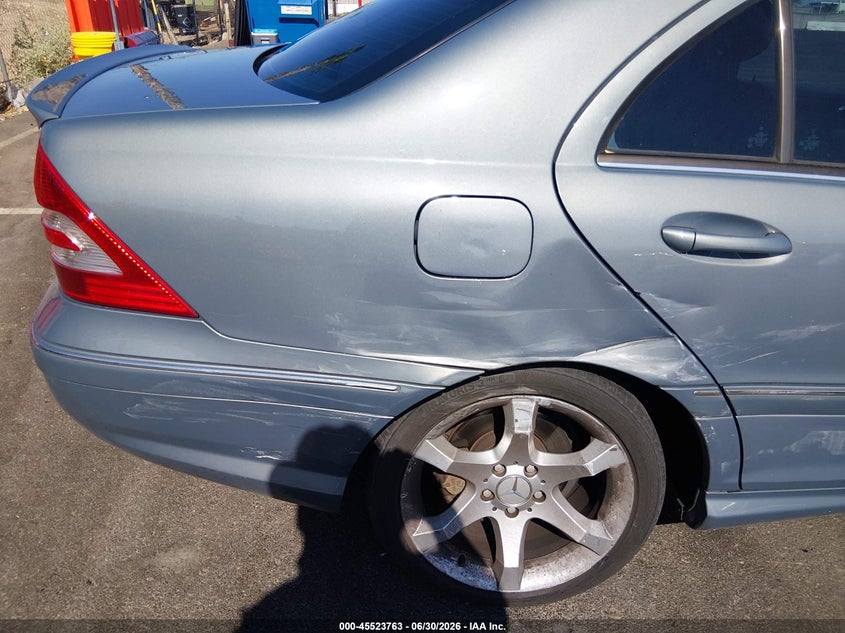 2007 Mercedes-benz C class VIN WDBRF52H07F864588 IAAI salvage auction — SIDE, Salvage (Nevada), sold $450 on 2026-07-15 (photo 6)