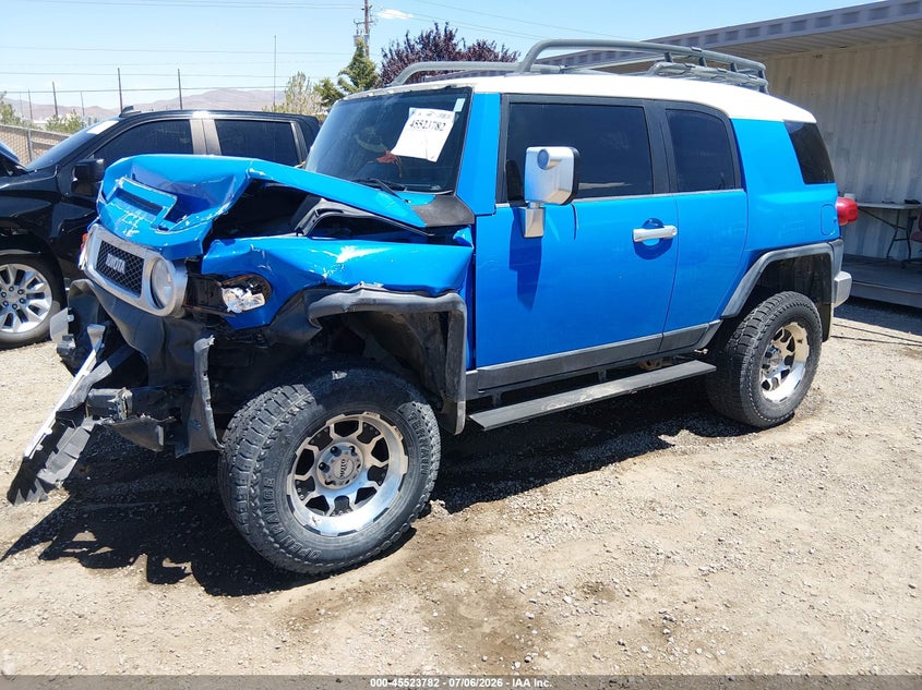 2007 Toyota Fj cruiser VIN JTEBU11F170074247 IAAI salvage auction — FRONT END, Salvage (Nevada), sold $3,200 on 2026-07-17 (photo 2)