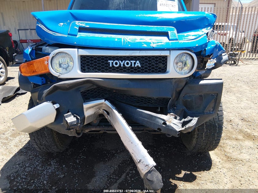 2007 Toyota Fj cruiser VIN JTEBU11F170074247 IAAI salvage auction — FRONT END, Salvage (Nevada), sold $3,200 on 2026-07-17 (photo 6)