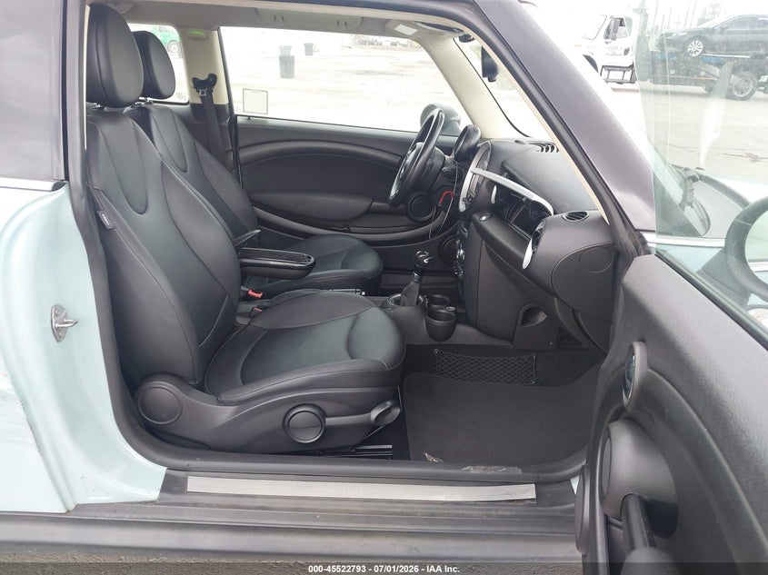 2013 Mini Hard top VIN WMWSU3C56DT680090 IAAI salvage auction — RIGHT SIDE, Salvage Title, sold $1,050 on 2026-09-02 (photo 5)