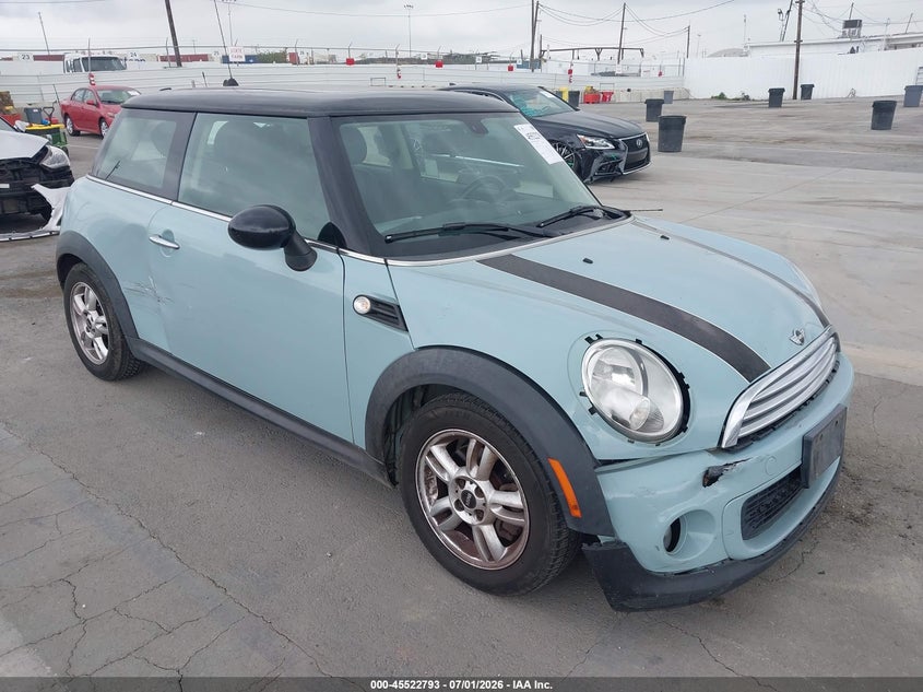 2013 Mini Hard top VIN WMWSU3C56DT680090 IAAI salvage auction — RIGHT SIDE, Salvage Title, sold $1,050 on 2026-09-02 (photo 6)