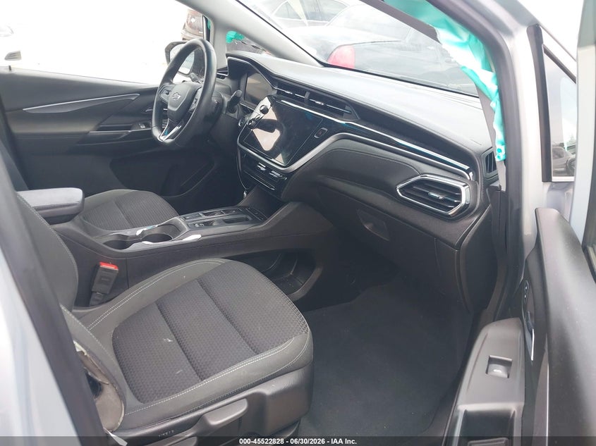 2023 Chevrolet Bolt euv VIN 1G1FW6S03P4194298 IAAI salvage auction — REAR END, Salvage Title, sold $7,100 on 2026-08-10 (photo 5)