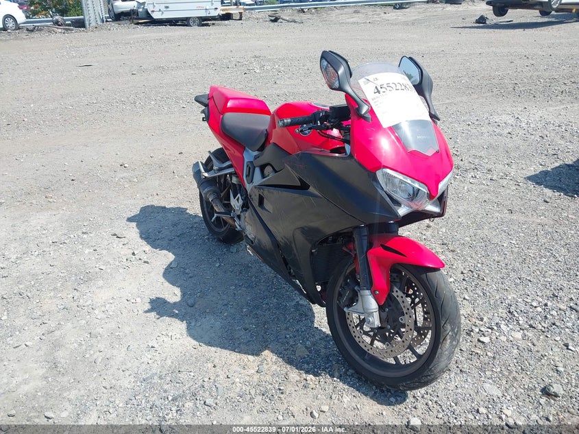2014 Honda Vfr800 VIN JH2RC7911EK000417 IAAI salvage auction — SIDE, Clear (Pennsylvania), sold $1,425 on 2026-07-29 (photo 1)