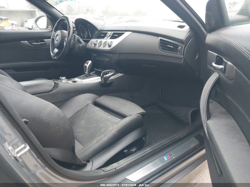 2013 BMW Z4 VIN WBALM7C52DE385648 IAAI salvage auction — REAR END, Salvage (California), sold $7,300 on 2026-07-16 (photo 5)