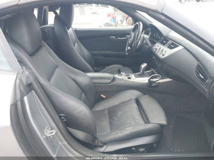 2013 BMW Z4 VIN WBALM7C52DE385648 IAAI salvage auction — REAR END, Salvage (California), sold $7,300 on 2026-07-16 (photo 8)
