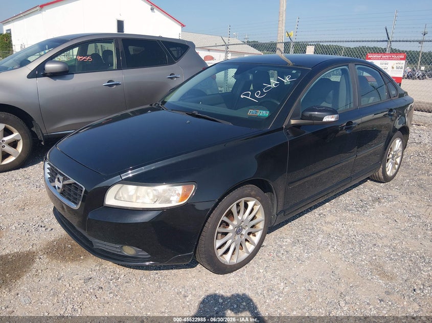 2011 Volvo S40 VIN YV1672MS2B2543087 IAAI salvage auction — NORMAL WEAR, Clear (Pennsylvania), sold $400 on 2026-07-22 (photo 2)