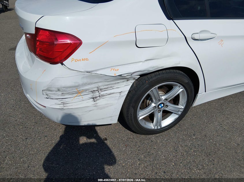 2013 BMW 3er VIN WBA3B5C57DF598325 IAAI salvage auction — REAR END, Prior Salvage (Minnesota), sold $1,250 on 2026-08-17 (photo 6)