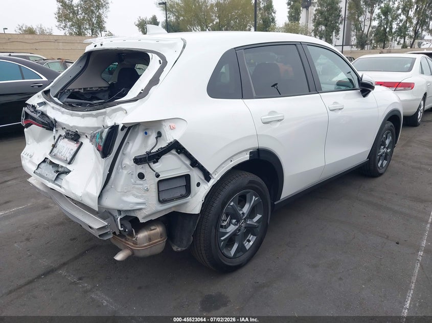 2026 Honda Hr-v VIN 3CZRZ1H31TM724177 IAAI salvage auction — REAR END, Salvage Title, sold $9,300 on 2026-07-31 (photo 4)