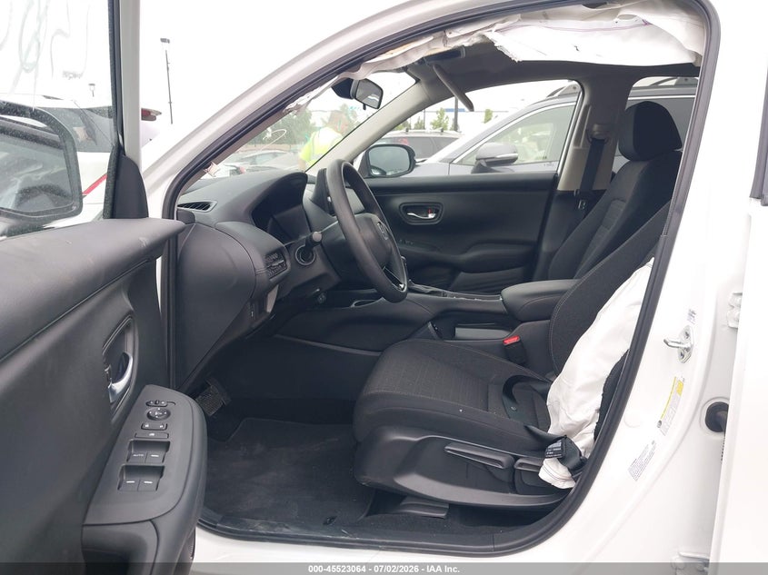 2026 Honda Hr-v VIN 3CZRZ1H31TM724177 IAAI salvage auction — REAR END, Salvage Title, sold $9,300 on 2026-07-31 (photo 5)