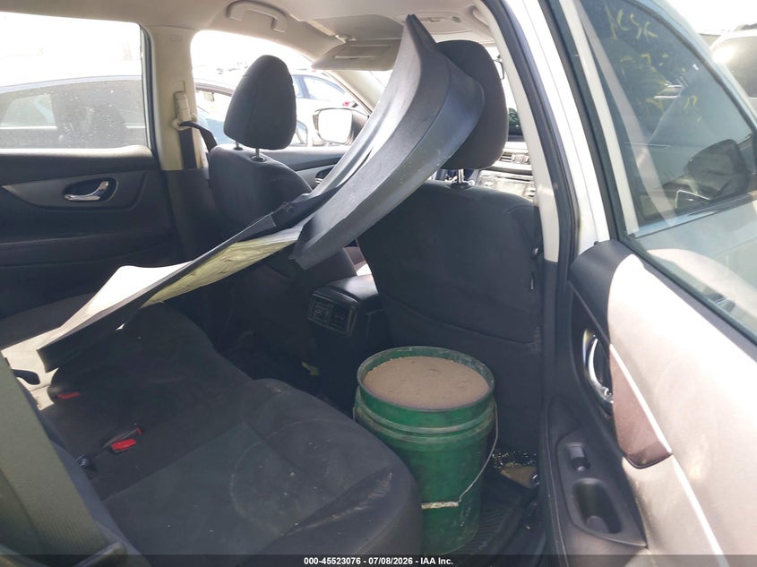 2016 Nissan Rogue VIN KNMAT2MT0GP596949 IAAI salvage auction — REAR END, Salvage Certificate (California), sold $25 on 2026-07-22 (photo 8)