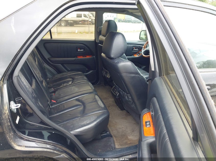 2003 Lexus Rx 300 VIN JTJHF10U930312832 IAAI salvage auction — NORMAL WEAR, Clear (Washington), sold $350 on 2026-07-15 (photo 8)