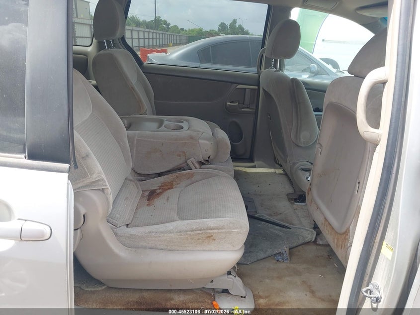 2009 Toyota Sienna VIN 5TDZK23C79S265950 IAAI salvage auction — NORMAL WEAR, Original (Texas), sold $875 on 2026-07-15 (photo 8)