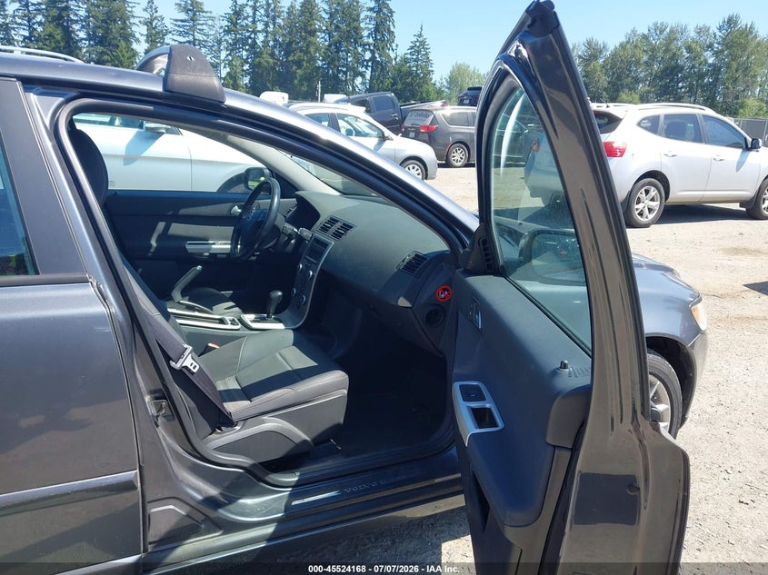 2009 Volvo V50 VIN YV1MW382492485777 IAAI salvage auction — NORMAL WEAR, Clear (Washington), sold $250 on 2026-07-29 (photo 5)