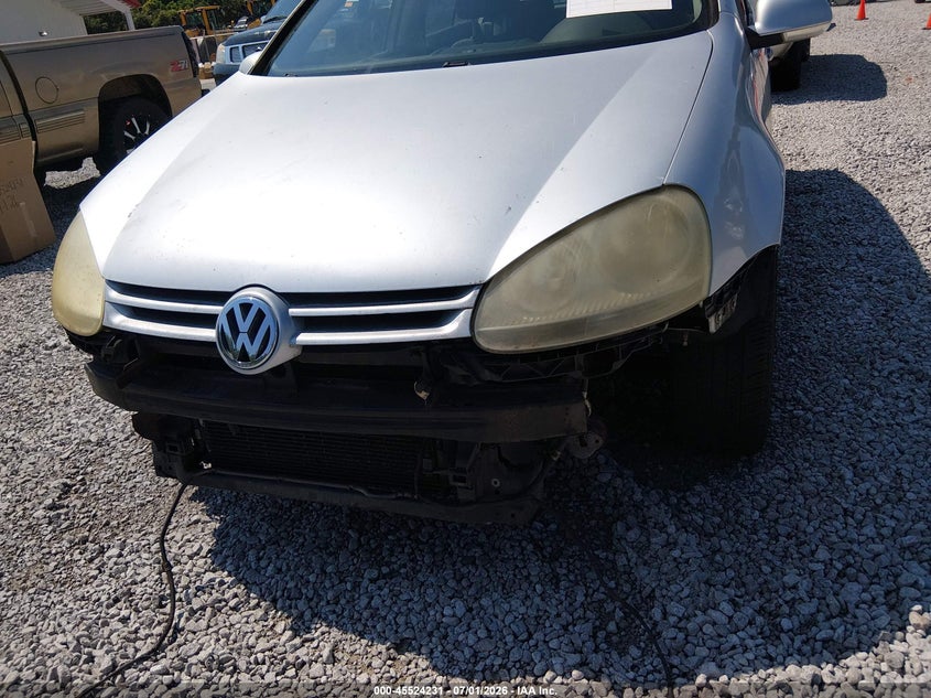 2006 Volkswagen Rabbit VIN WVWDR71K86W200811 IAAI salvage auction — NORMAL WEAR, Clear (Alabama), sold $200 on 2026-08-06 (photo 6)