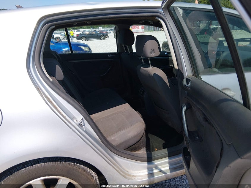 2006 Volkswagen Rabbit VIN WVWDR71K86W200811 IAAI salvage auction — NORMAL WEAR, Clear (Alabama), sold $200 on 2026-08-06 (photo 8)
