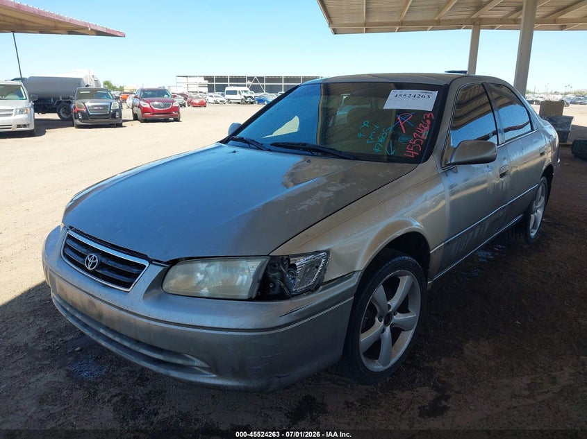 2000 Toyota Camry VIN JT2BG22K4Y0471605 IAAI salvage auction — NORMAL WEAR, Clear (Arizona), sold $325 on 2026-07-28 (photo 2)
