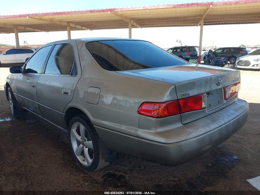 2000 Toyota Camry VIN JT2BG22K4Y0471605 IAAI salvage auction — NORMAL WEAR, Clear (Arizona), sold $325 on 2026-07-28 (photo 3)