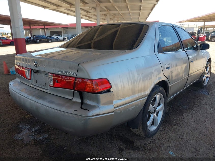 2000 Toyota Camry VIN JT2BG22K4Y0471605 IAAI salvage auction — NORMAL WEAR, Clear (Arizona), sold $325 on 2026-07-28 (photo 4)