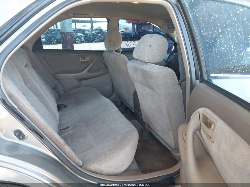 2000 Toyota Camry VIN JT2BG22K4Y0471605 IAAI salvage auction — NORMAL WEAR, Clear (Arizona), sold $325 on 2026-07-28 (photo 8)