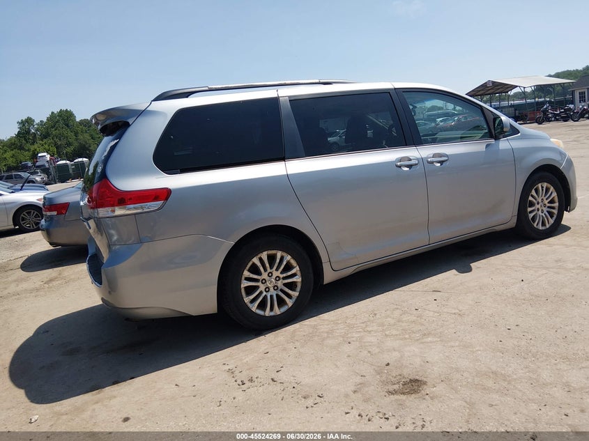 2011 Toyota Sienna VIN 5TDYK3DC4BS055358 IAAI salvage auction — FRONT & REAR, Clear (Maryland), sold $1,950 on 2026-07-23 (photo 4)