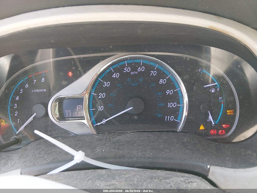 2011 Toyota Sienna VIN 5TDYK3DC4BS055358 IAAI salvage auction — FRONT & REAR, Clear (Maryland), sold $1,950 on 2026-07-23 (photo 7)