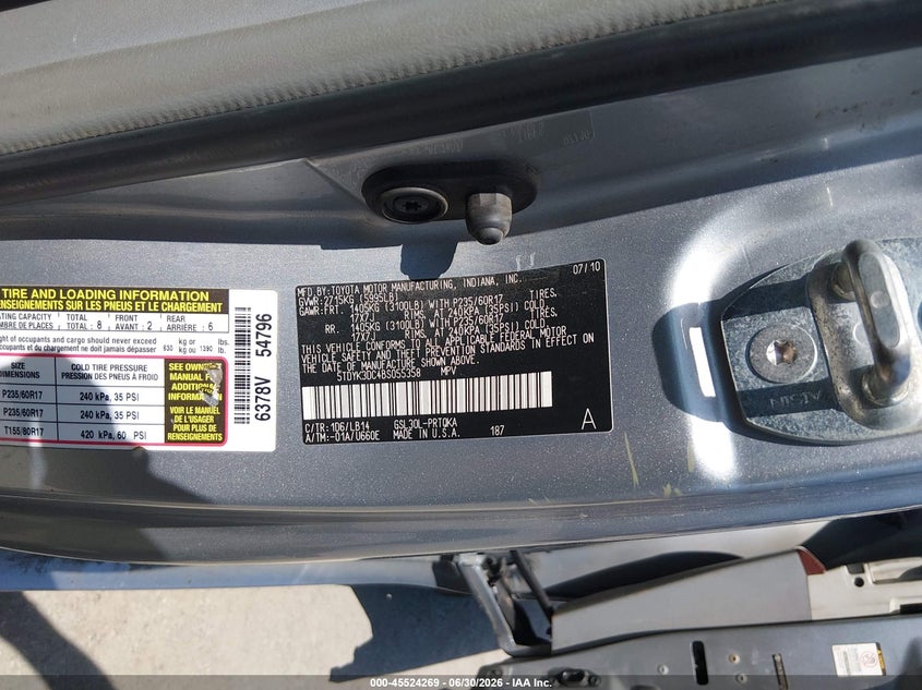2011 Toyota Sienna VIN 5TDYK3DC4BS055358 IAAI salvage auction — FRONT & REAR, Clear (Maryland), sold $1,950 on 2026-07-23 (photo 9)