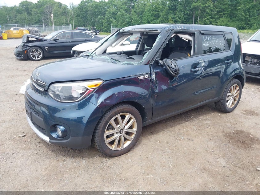 2017 Kia Soul VIN KNDJP3A50H7477252 IAAI salvage auction — ROLLOVER, Salvage (Massachusetts), sold $25 on 2026-07-24 (photo 2)