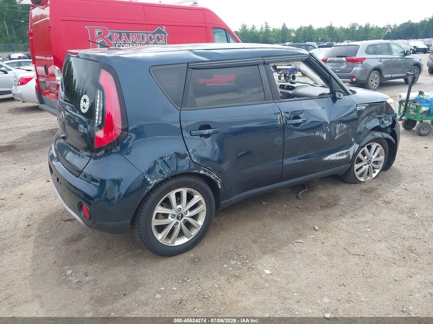 2017 Kia Soul VIN KNDJP3A50H7477252 IAAI salvage auction — ROLLOVER, Salvage (Massachusetts), sold $25 on 2026-07-24 (photo 4)