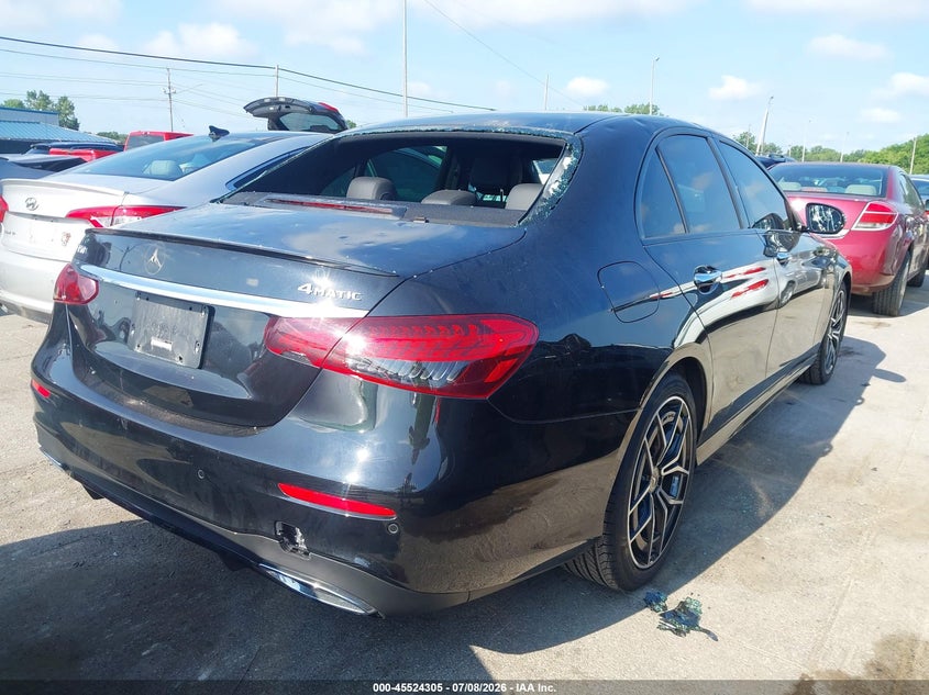 2021 Mercedes-benz E-klasse VIN W1KZF5KBXMA901917 IAAI salvage auction — HAIL, Salvage Title, sold $12,100 on 2026-07-28 (photo 4)