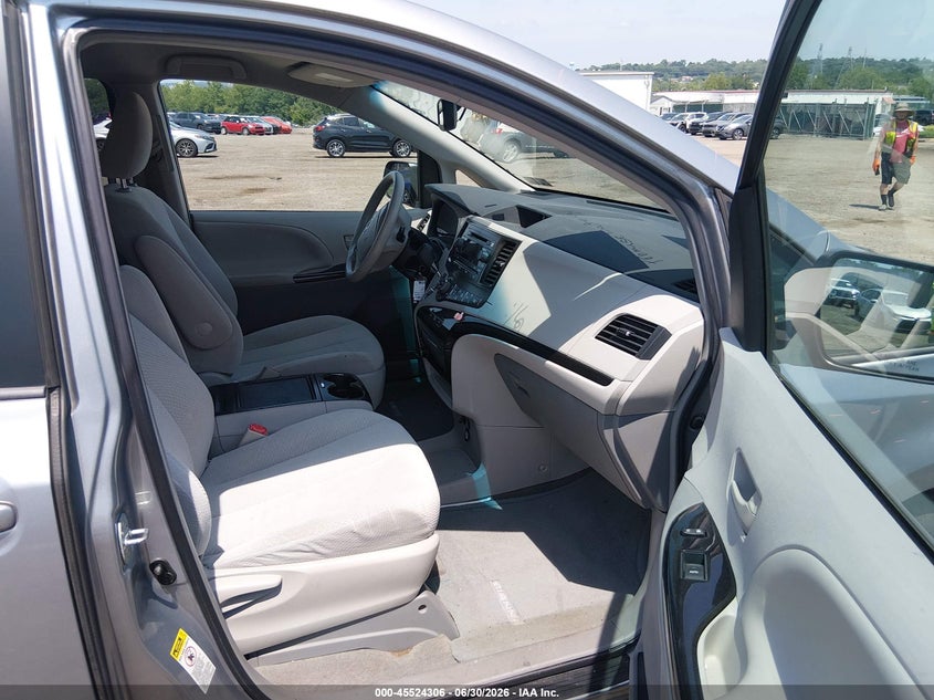 2013 Toyota Sienna VIN 5TDKK3DC9DS298866 IAAI salvage auction — FRONT END, Salvage Title, sold $2,750 on 2026-07-24 (photo 5)