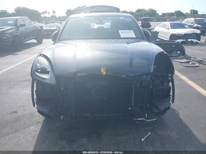 2019 Porsche Cayenne VIN WP1AA2AY2KDA00593 IAAI salvage auction — FRONT END, Wait Title, sold $11,100 on 2026-08-12 (photo 6)