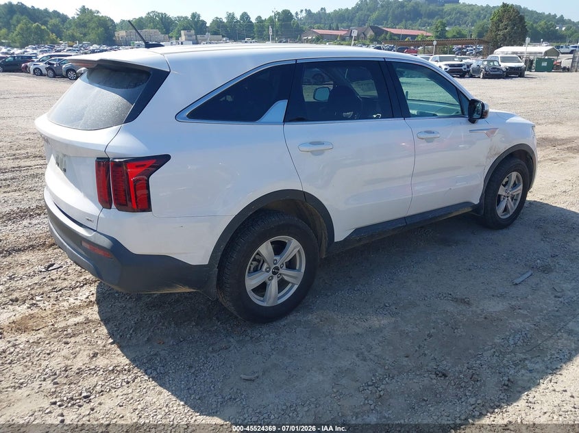 2023 Kia Sorento VIN 5XYRGDLC1PG212359 IAAI salvage auction — SIDE, Salvage (North Carolina), sold $10,650 on 2026-07-31 (photo 4)