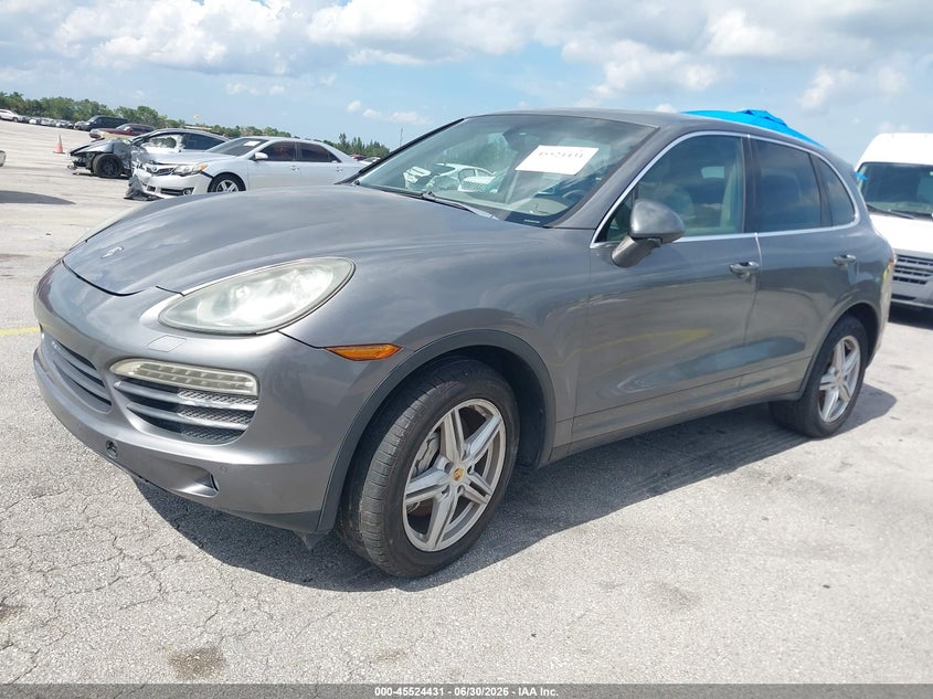 2011 Porsche Cayenne VIN WP1AB2A20BLA42999 IAAI salvage auction — NORMAL WEAR, Clear (Florida), sold $725 on 2026-07-30 (photo 2)