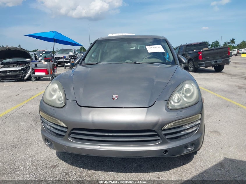 2011 Porsche Cayenne VIN WP1AB2A20BLA42999 IAAI salvage auction — NORMAL WEAR, Clear (Florida), sold $725 on 2026-07-30 (photo 6)