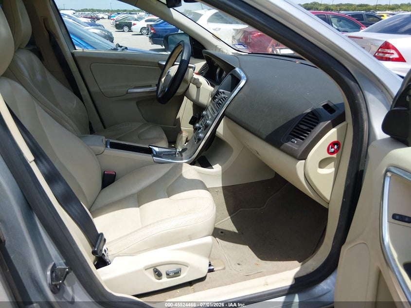 2012 Volvo Xc60 VIN YV4952DL3C2322128 IAAI salvage auction — NORMAL WEAR, Original (Texas), sold $500 on 2026-07-27 (photo 5)