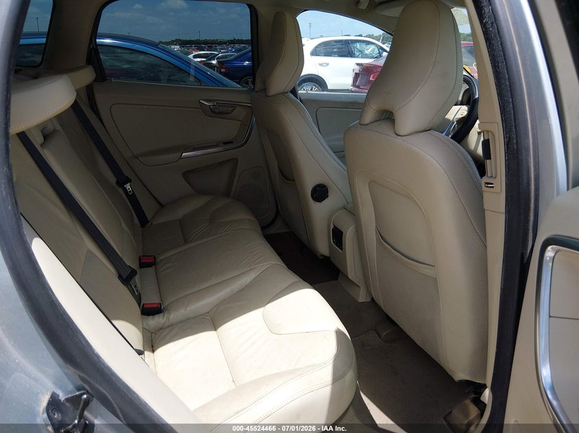 2012 Volvo Xc60 VIN YV4952DL3C2322128 IAAI salvage auction — NORMAL WEAR, Original (Texas), sold $500 on 2026-07-27 (photo 8)