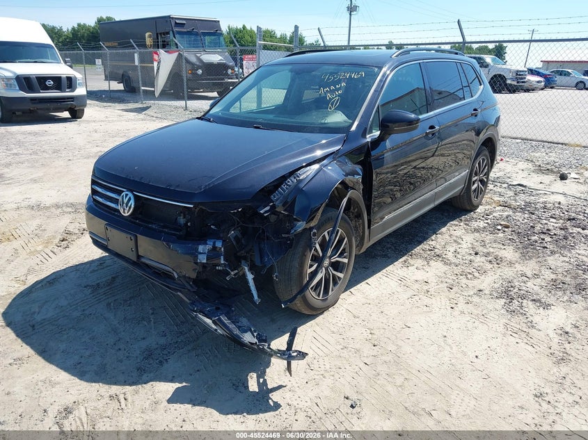2020 Volkswagen Tiguan VIN 3VV2B7AX8LM053703 IAAI salvage auction — LEFT FRONT, Clear (Virginia), sold $4,025 on 2026-07-12 (photo 2)