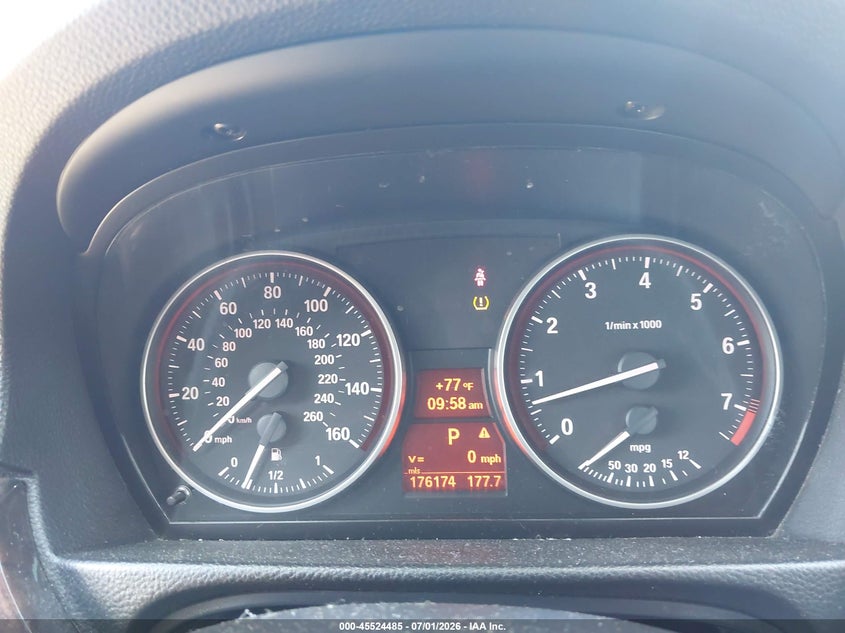 2008 BMW 3 series VIN WBAVT73538FZ38013 IAAI salvage auction — NORMAL WEAR, Clear (Massachusetts), sold $225 on 2026-07-10 (photo 7)