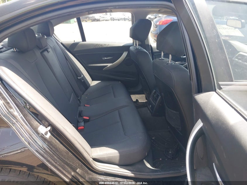 2018 BMW 3er VIN WBA8E5G50JNU46945 IAAI salvage auction — FRONT END, Salvage (Idaho), sold $1,600 on 2026-07-29 (photo 8)