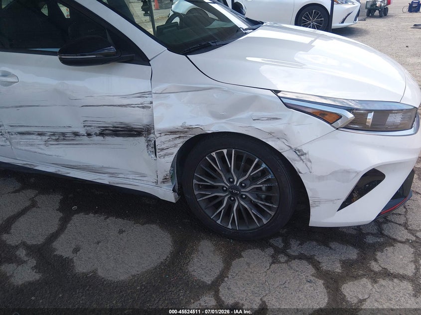 2024 Kia Forte VIN 3KPF54AD3RE816595 IAAI salvage auction — SIDE, Wait Title, sold $7,700 on 2026-09-02 (photo 6)